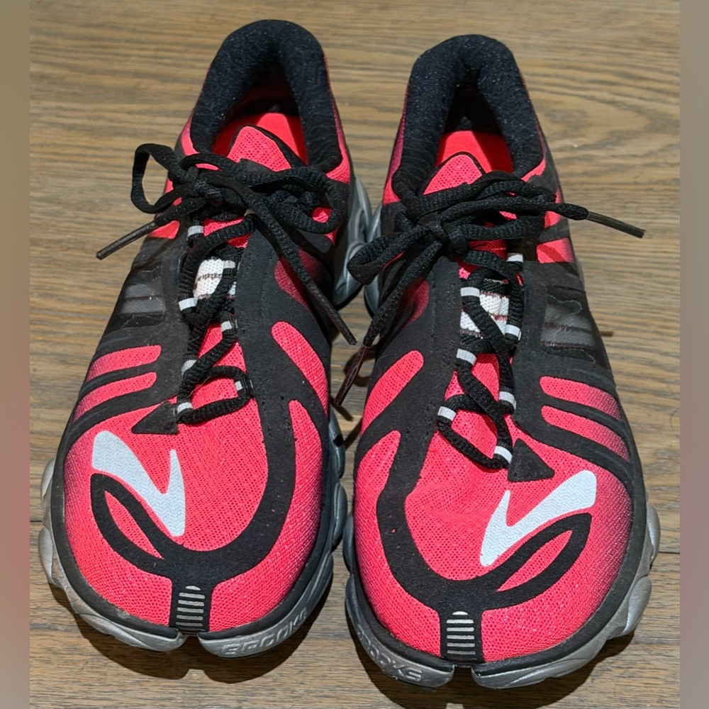 EUC Brooks “Pure Flow” women’s running shoes - 8.5